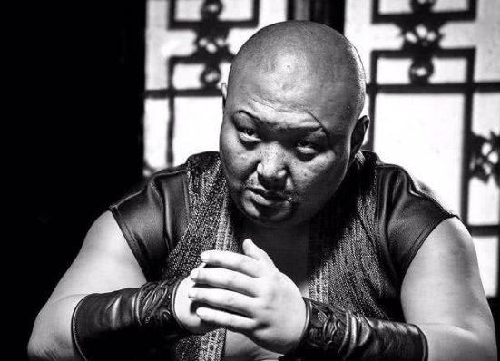 他天生长相凶狠,27岁出演《夏洛特烦恼》走红,给观众留下阴影_刘坤