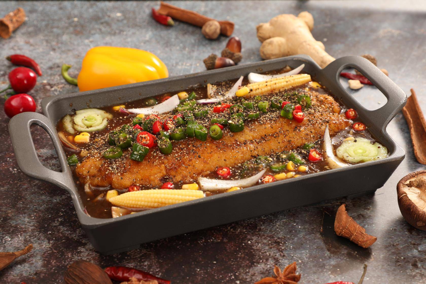 【比优福小份烤鱼】嫩滑的鱼肉,浓郁的酱汁,麻辣带劲的口感简直让人欲