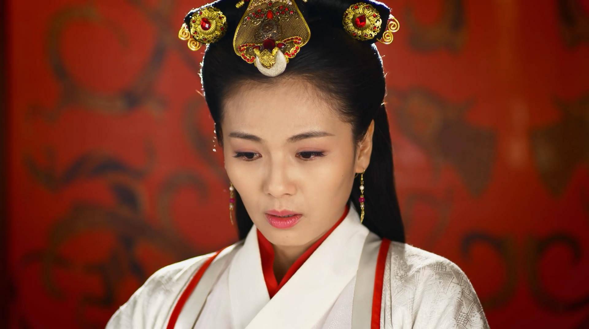 她是西汉最小的皇后10岁成皇后15岁成寡妇40岁成皇太后