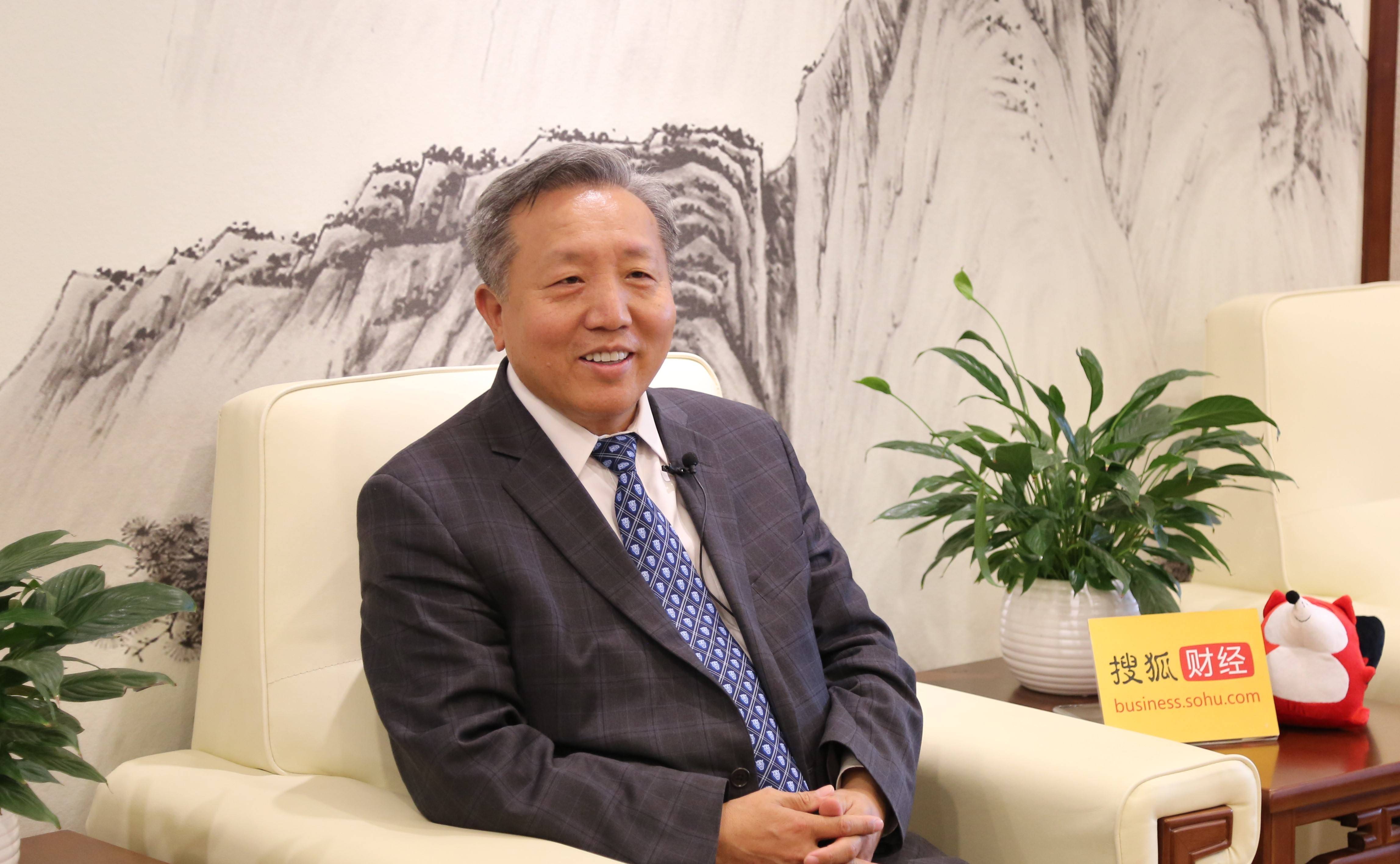 中国人民大学副校长吴晓求在会上表示,资本市场建立30年最重大的成就