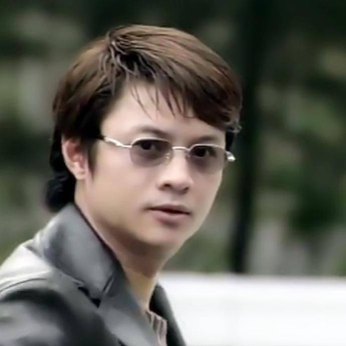 曾无人不知,为了老婆抗癌治疗花光上亿身家,如今成这般