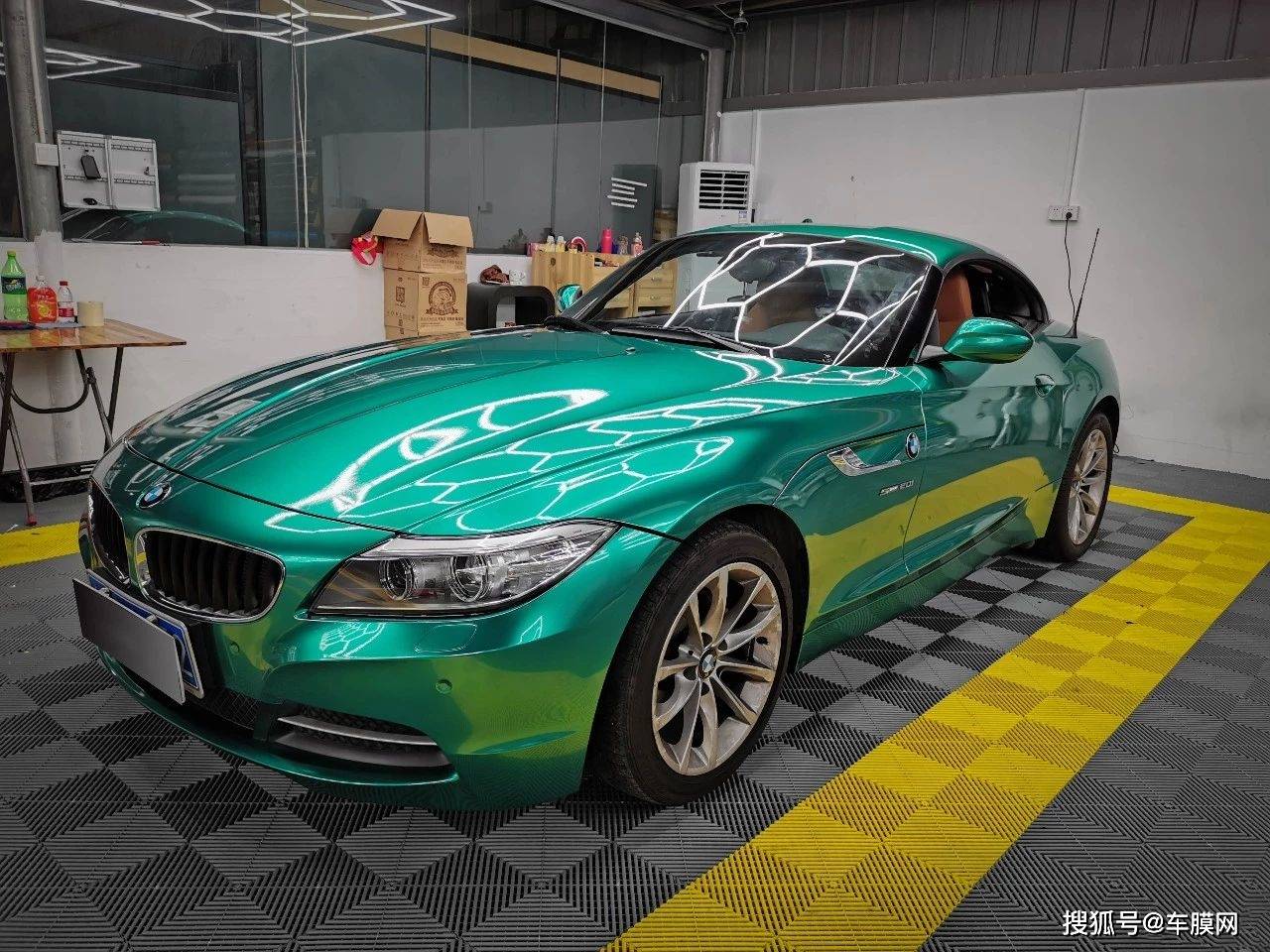 宝马z4 贵族尊享·超亮金属祖母绿改色膜效果图_手机搜狐网