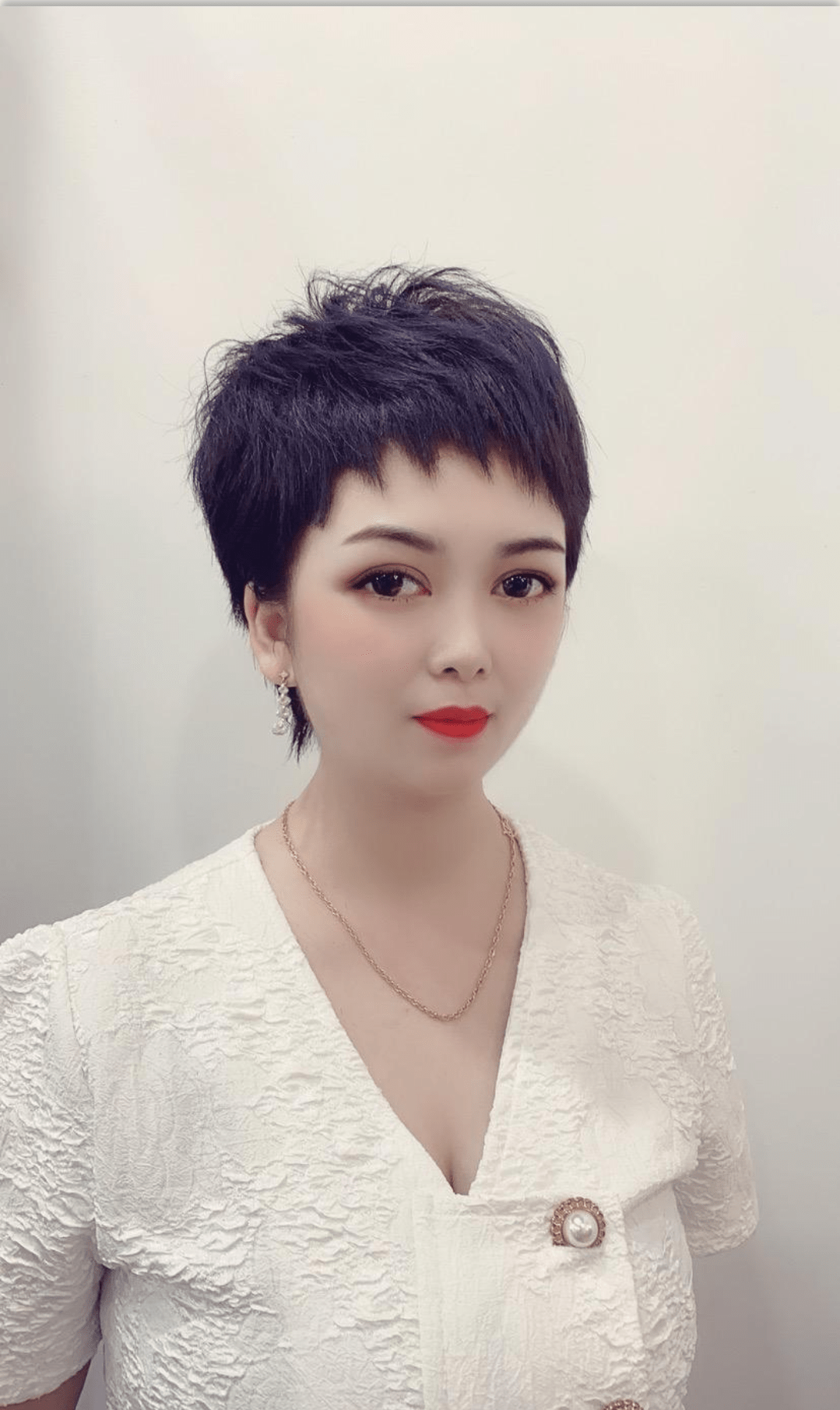 越剪越显小发型31款时尚立体显脸小爱美女性都喜欢