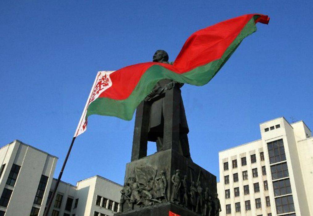 后来的金帐汗国持续了200年,最初基辅罗斯的一些大公以迎娶蒙古公主为