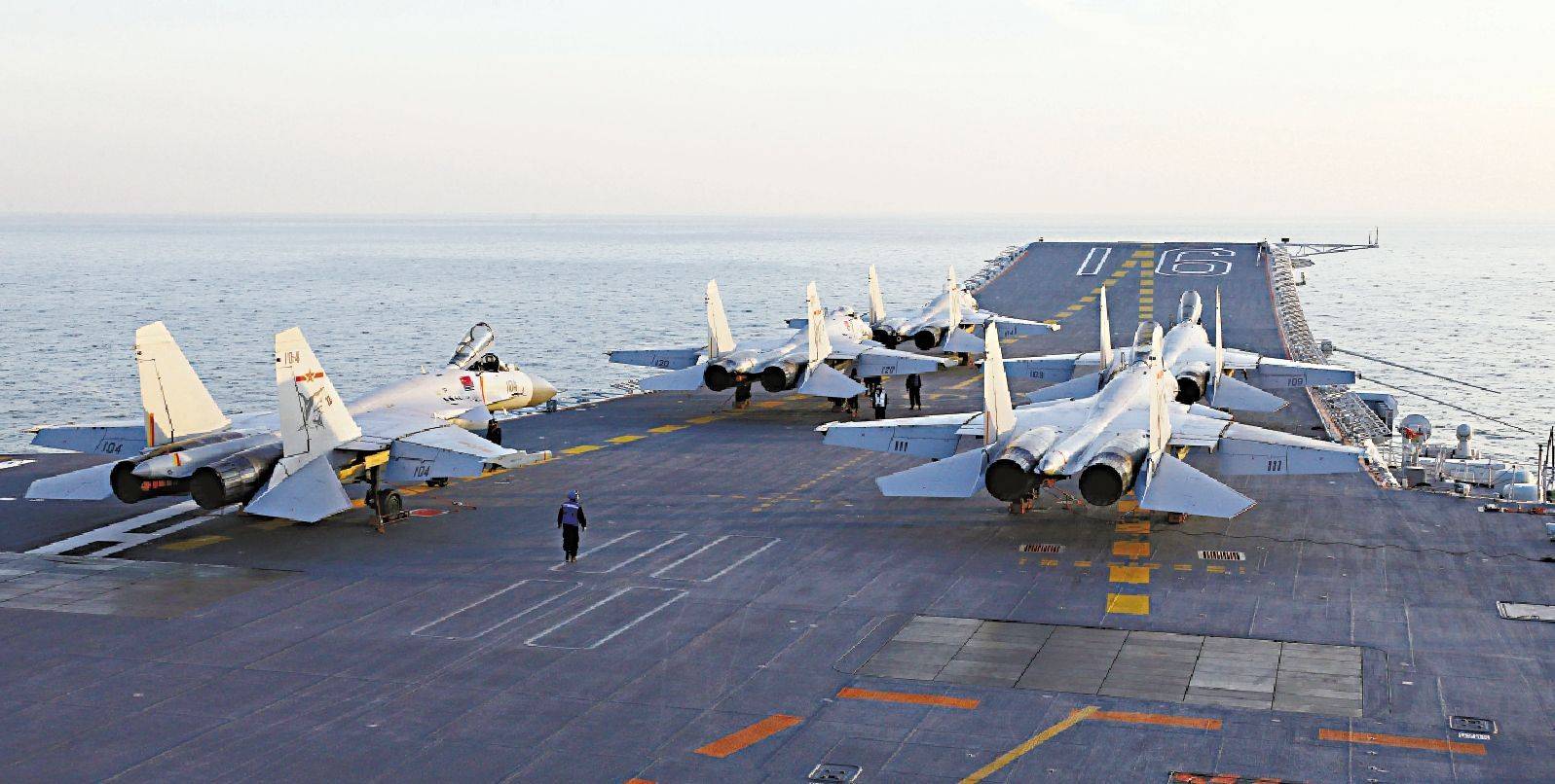 满载歼15的山东号,能对付满载f35的美军准航母吗?其实不算太难