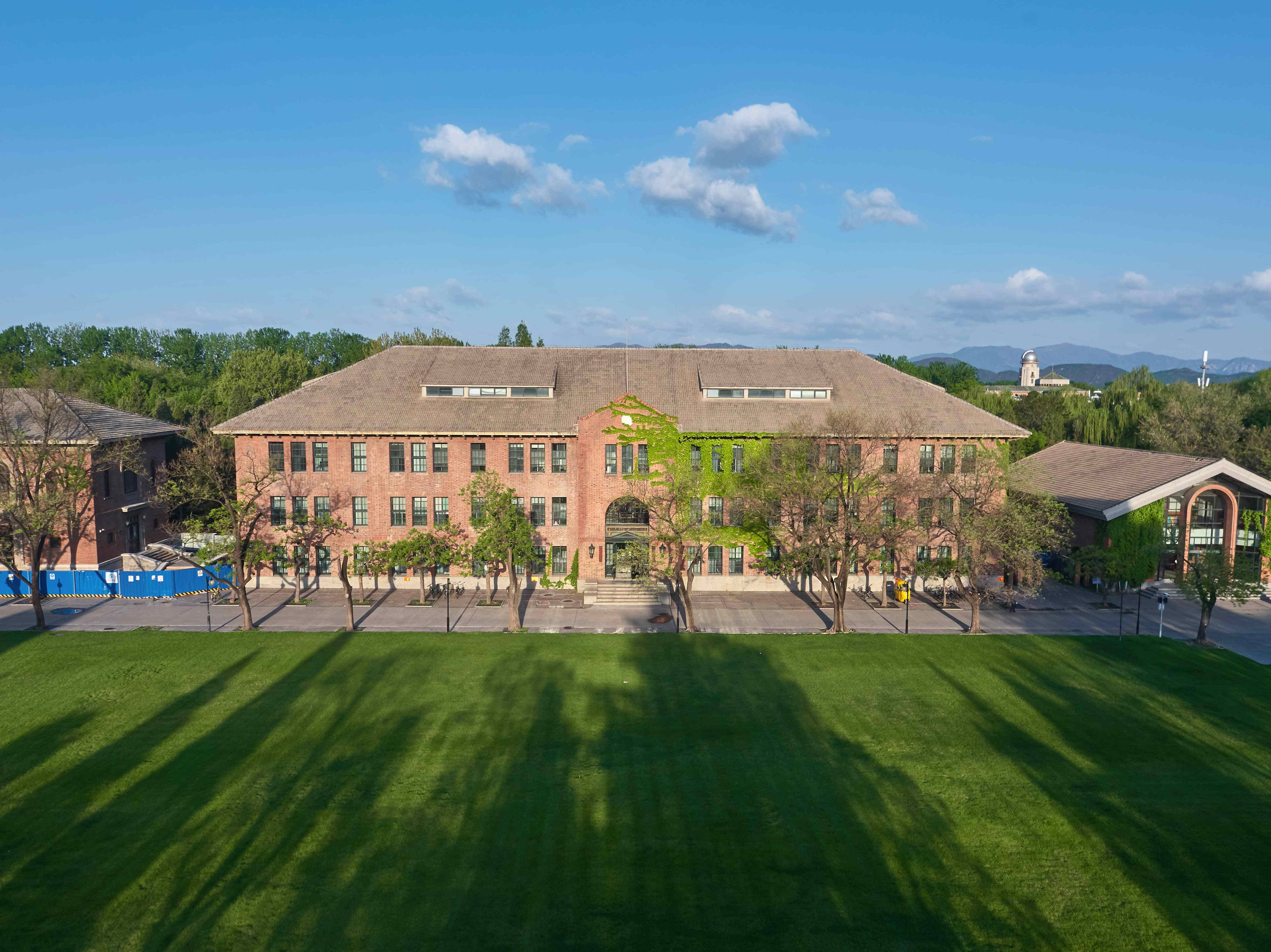 清华大学电子工程系:工科第一大系,培养具备"软硬结合"能力的人才
