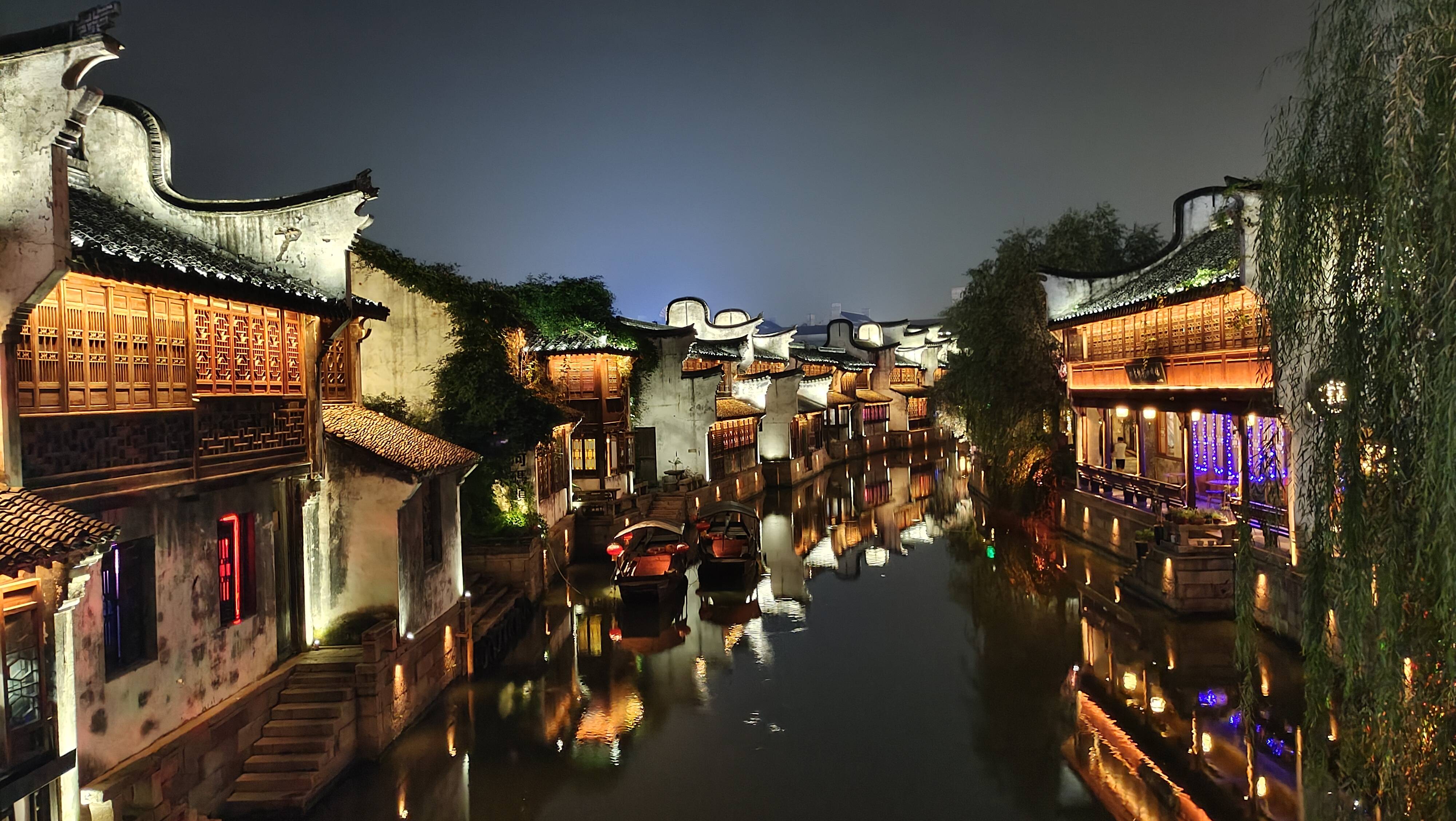 夜幕降临下的嘉兴月河历史街区,藏在现代都市里古色古香的美景