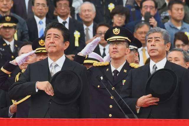 原創安倍晉三獨特視野懂得適度表達戰後日本最年輕首相卻持續連任