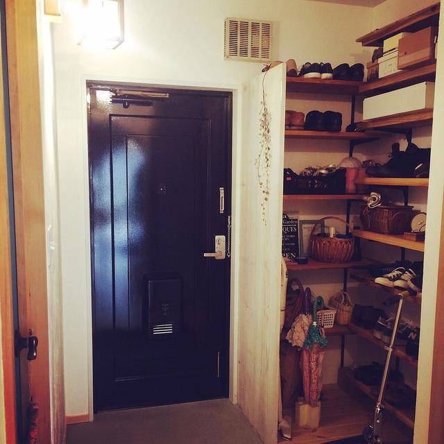 玄关不要再做鞋柜!学习日本人做储藏室,收纳力强又好用