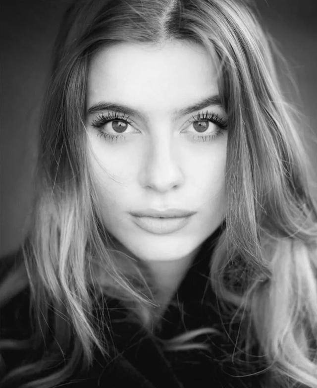 纳迪娅·帕克斯