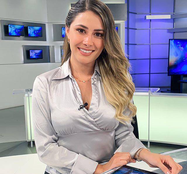 高颜值的西班牙电视主持人cecy salamanca