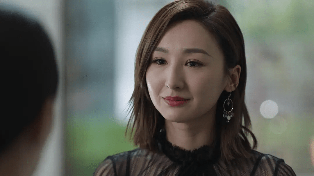 原创《三十而已》:王漫妮辞职回老家,渣男值得你这样吗?