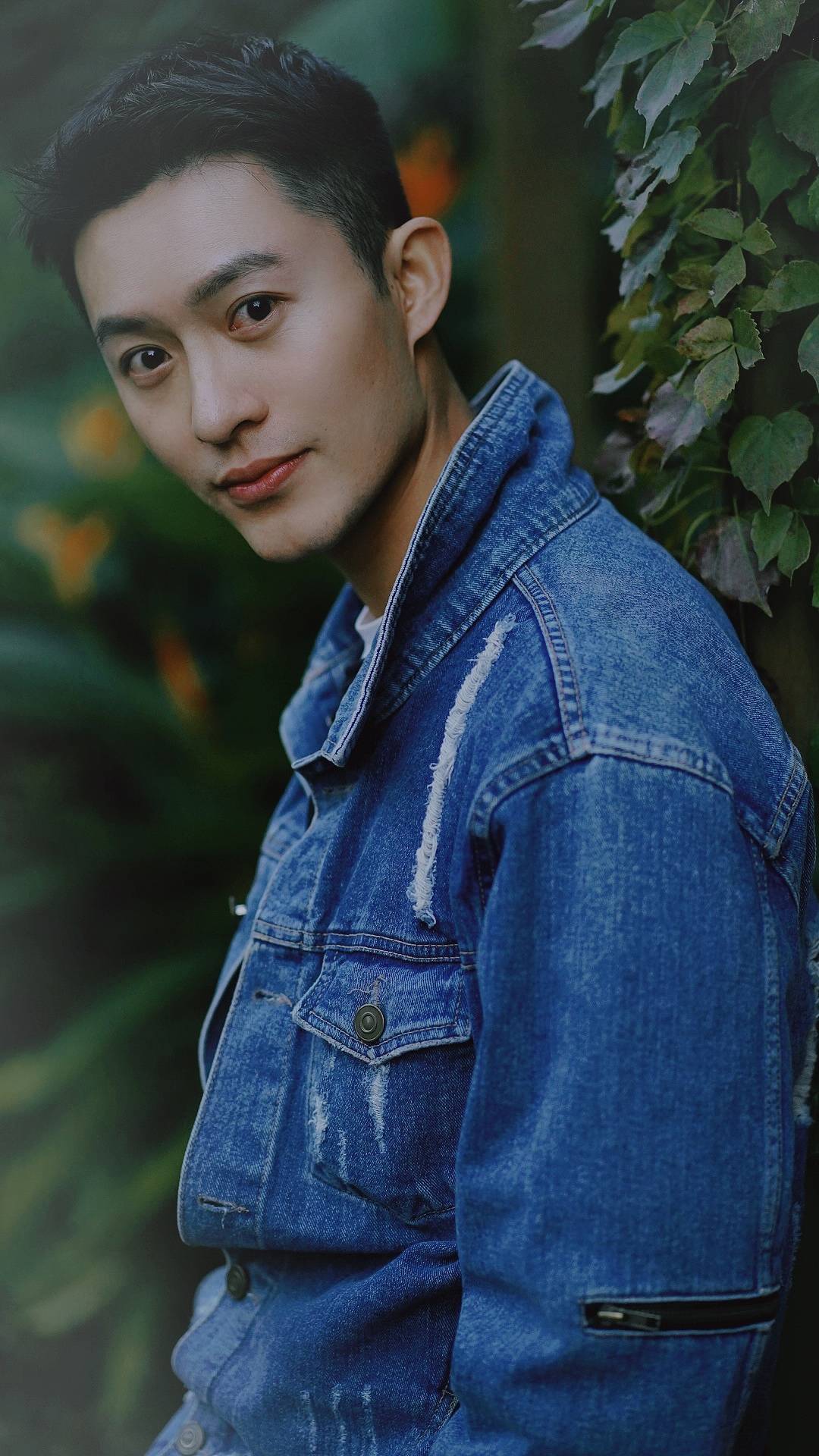 电影《爱是一场温柔幻觉》上映 王关彭用"科幻外衣"包裹真情