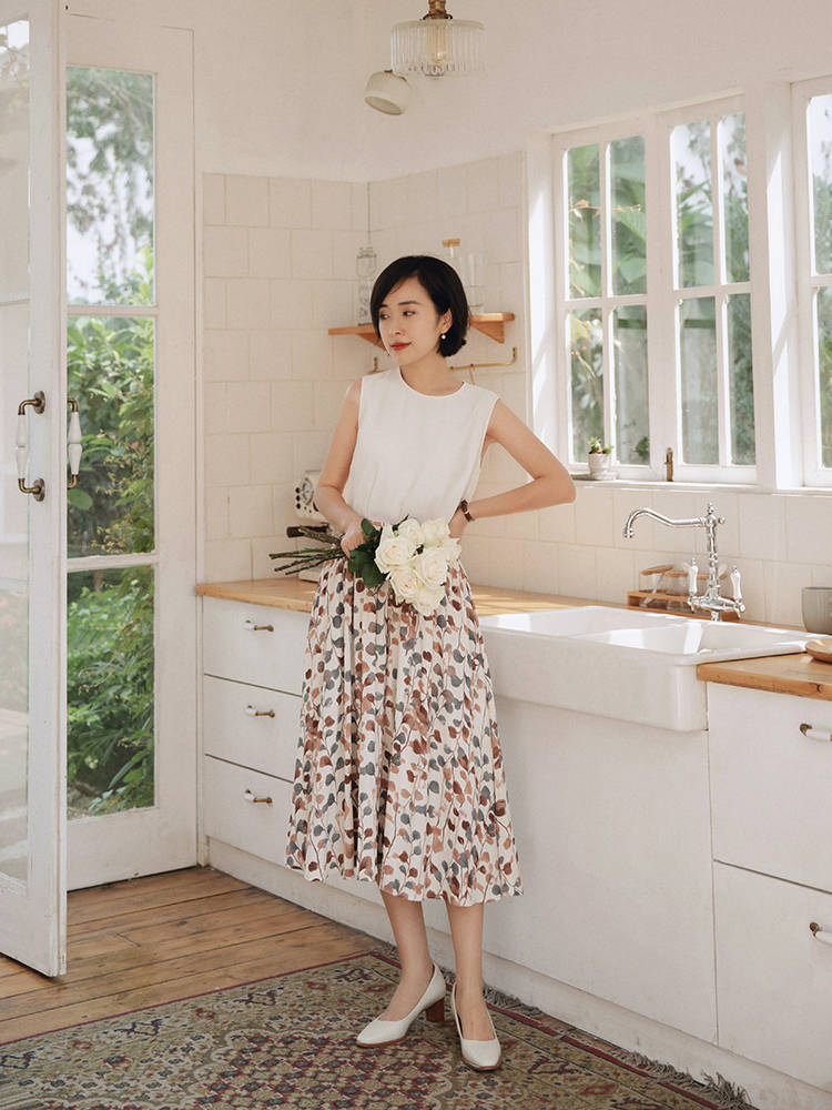 原创碎花裙虽美一不小心却穿成村姑应该怎么破