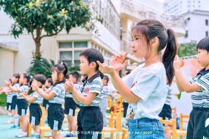 小龙鱼幼儿园毕业季:再见了我的幼儿园~_育华