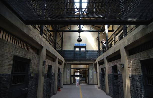 原创年轻人视这个地方为监狱?相信你会感同身受