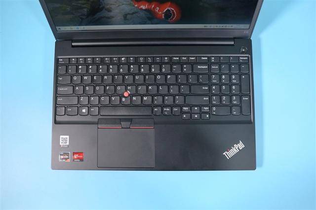 顶配才4499元!thinkpad e15锐龙版评测:更轻更强还便宜千元