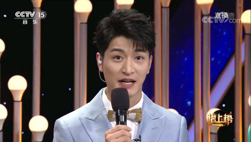 嘉宾主持不好当尹颂在央视直播节目中串词少存在感低于江西台