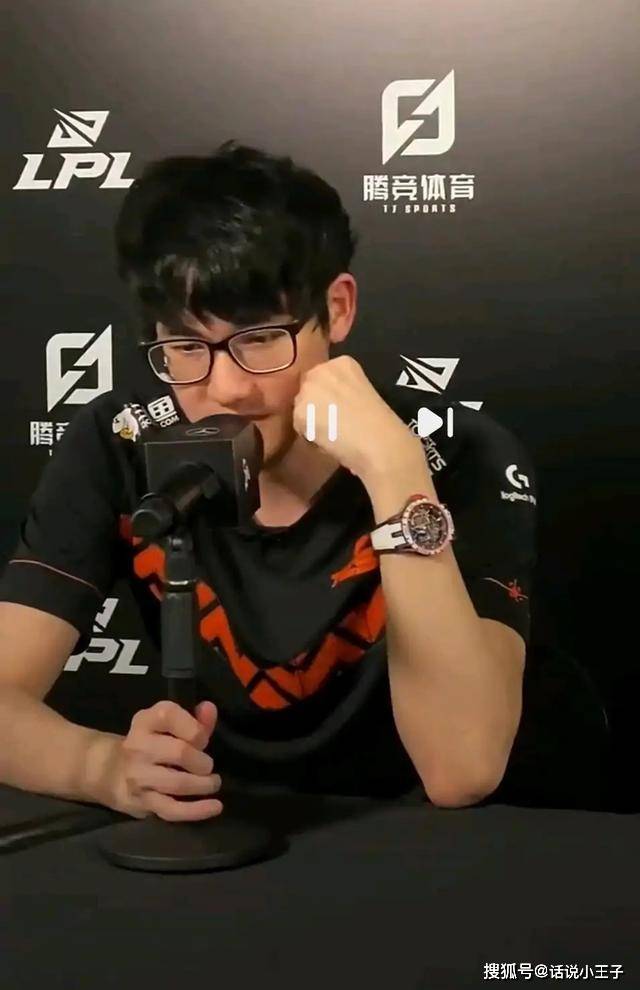 网友透露369嘴臭,赛后卡萨拒绝采访_tes