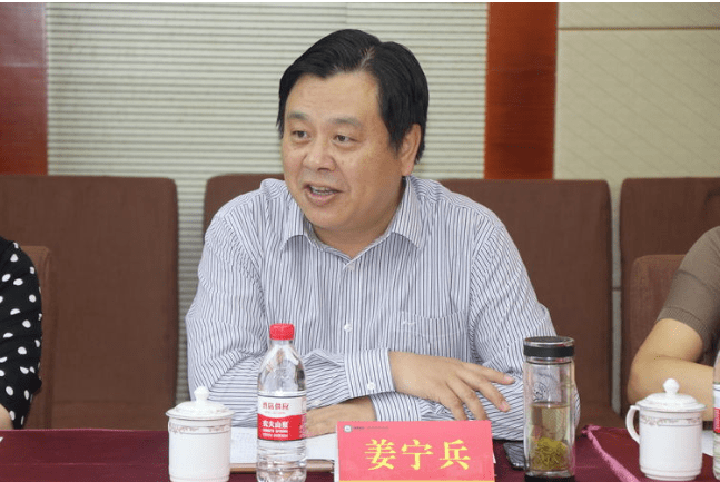 座谈会由中共如东县委常委,宣传部长张蓉蓉主持