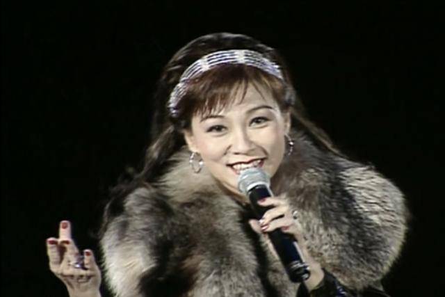 1984年,郑少秋被传出轨,却对肥肥说:相信我,不然我们马上结婚