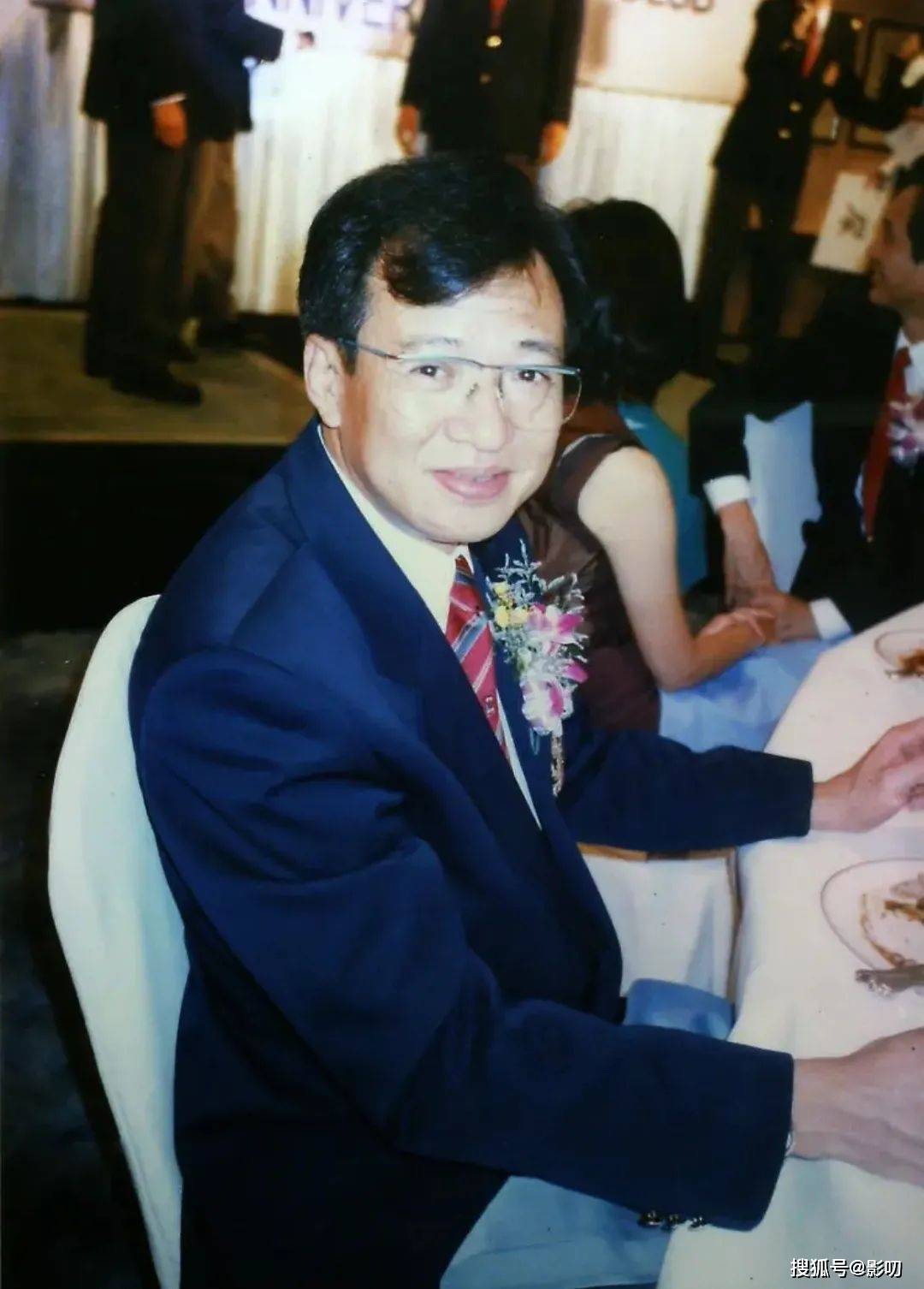 欢喜哥许绍雄凭跑龙套成香港隐形富豪晚年却传出桃色新闻