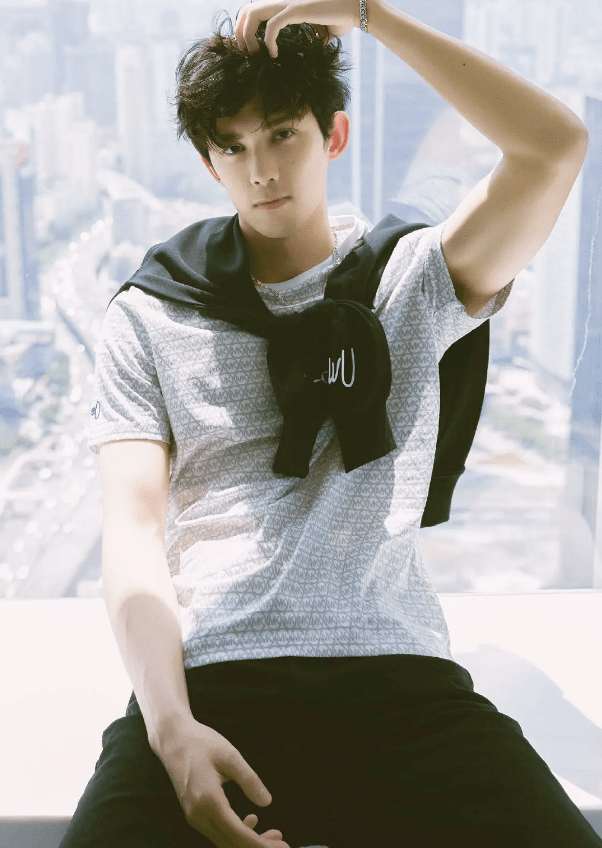 吴磊把自己作凉了吗 他的家庭作坊会到底是怎么回事