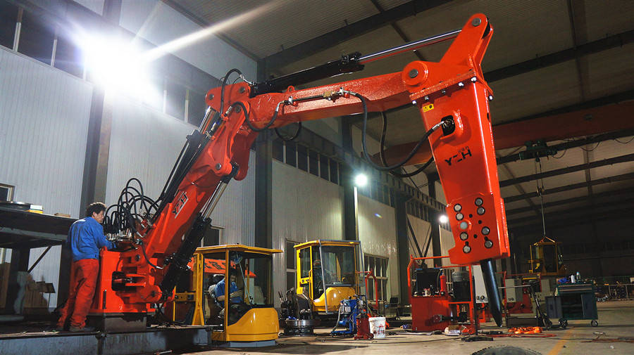 高性能多功能液压破碎锤