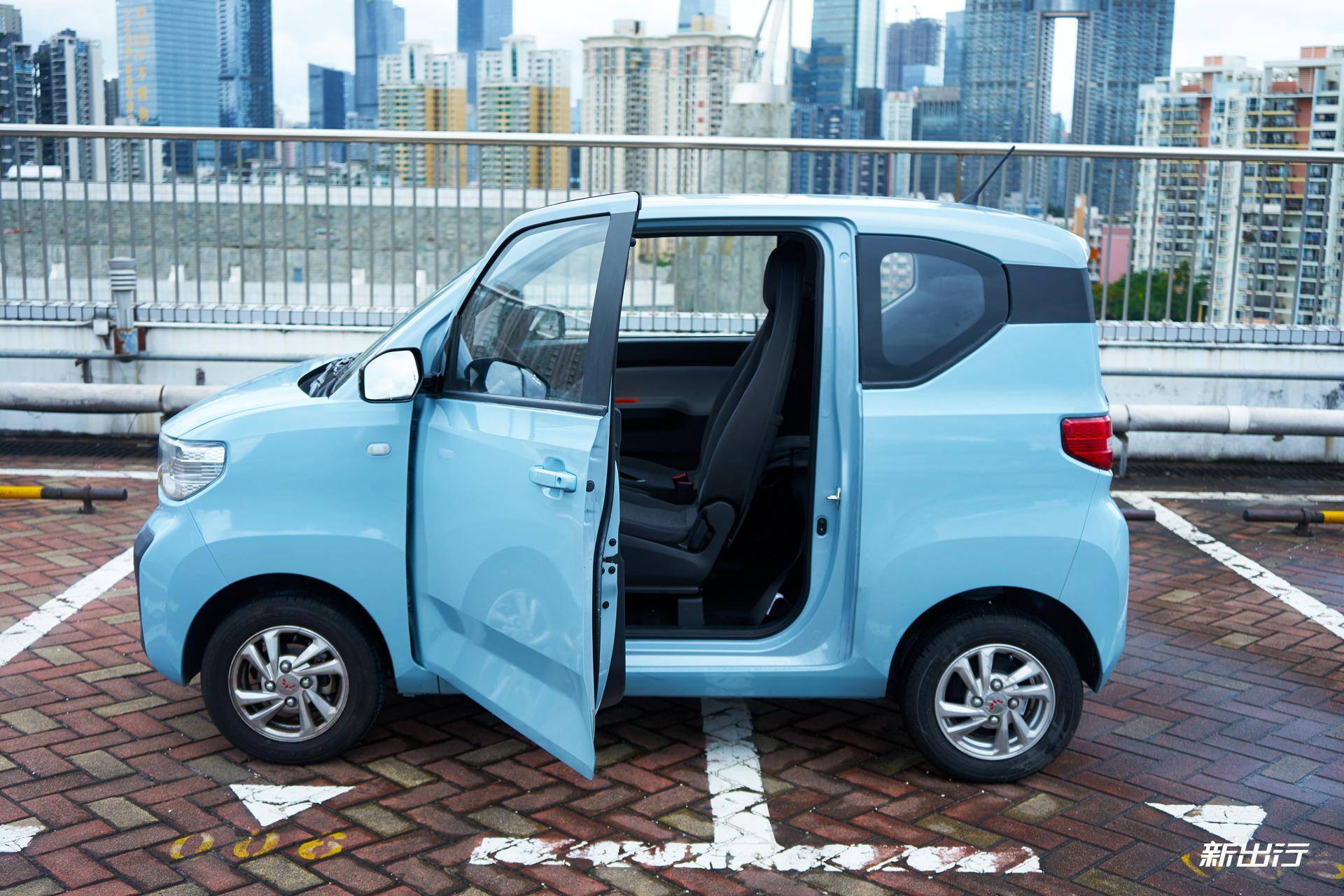 "真"人民的代步车 五菱宏光 mini ev 详细体验_充电