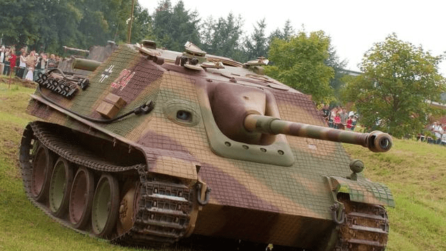 二战德国装甲盘点,故障率太高,被盟军击毁的虎王还没自毁的多!_突击炮