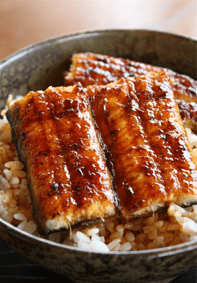 没什么是一碗鳗鱼饭解决不了的!