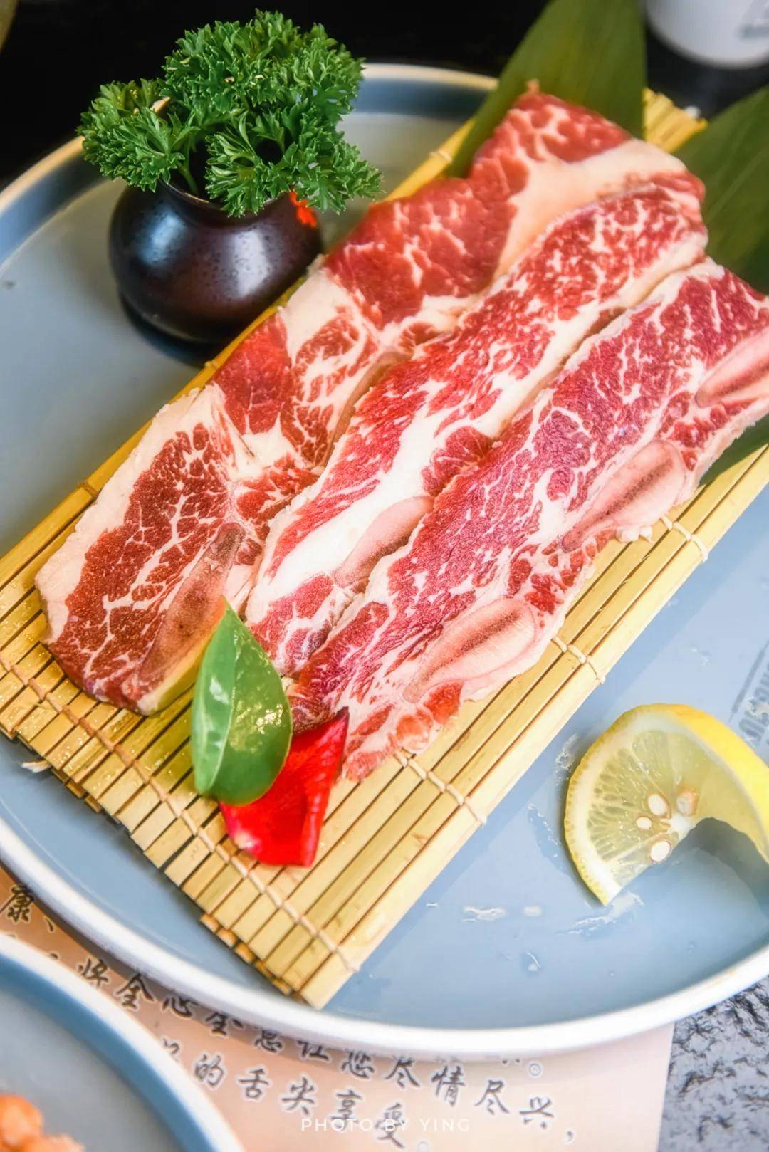 烤着吃更是绝了他家的西冷选用的也是好品质的牛外脊
