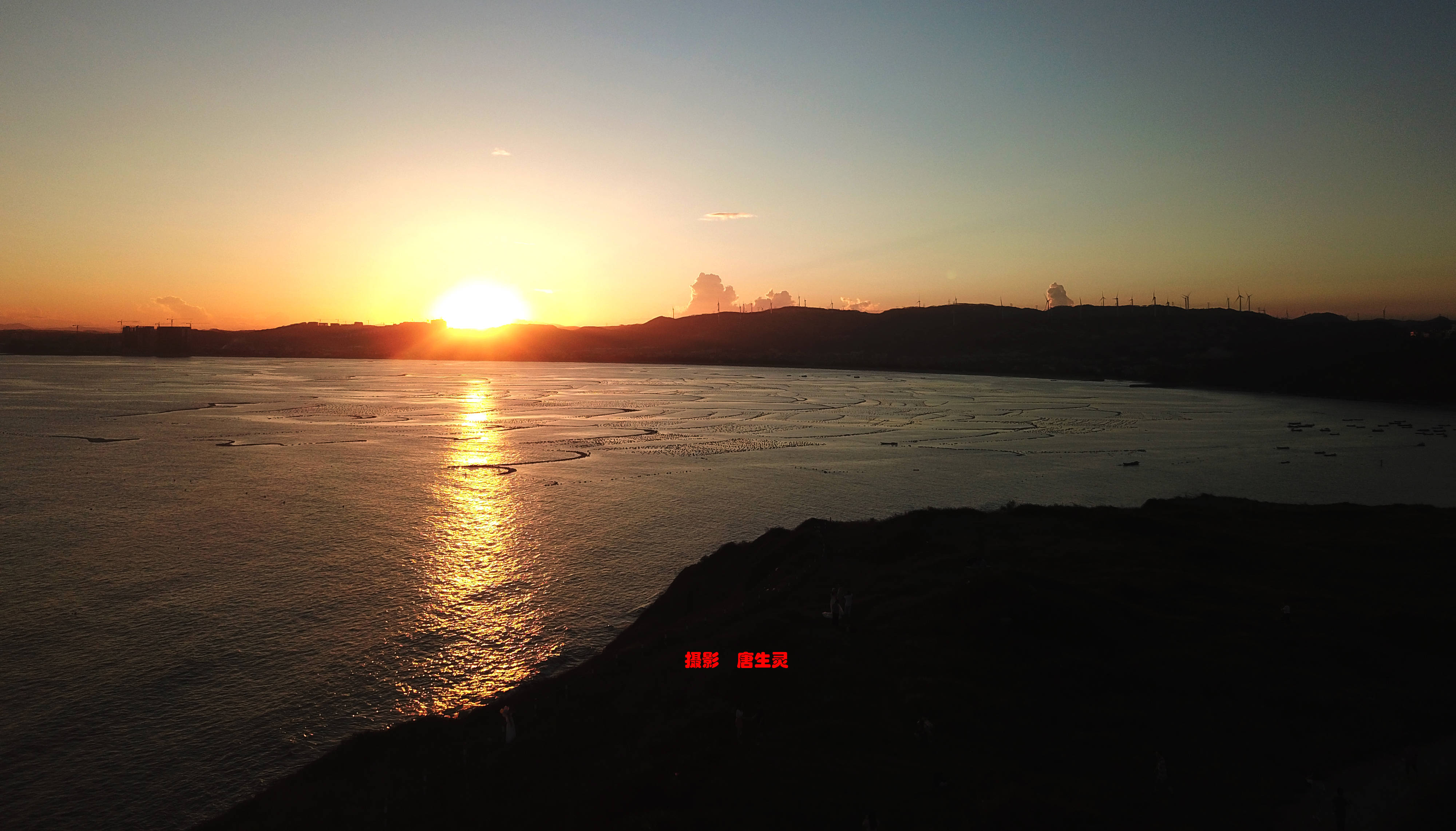 原创在镇海角守候落日