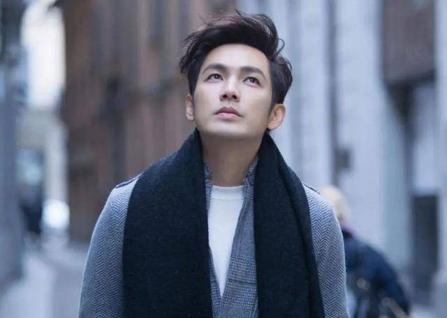 言承旭和新杉菜演情侣惹大S吃醋，《流星花园》20年主演现状如何_蓝正龙