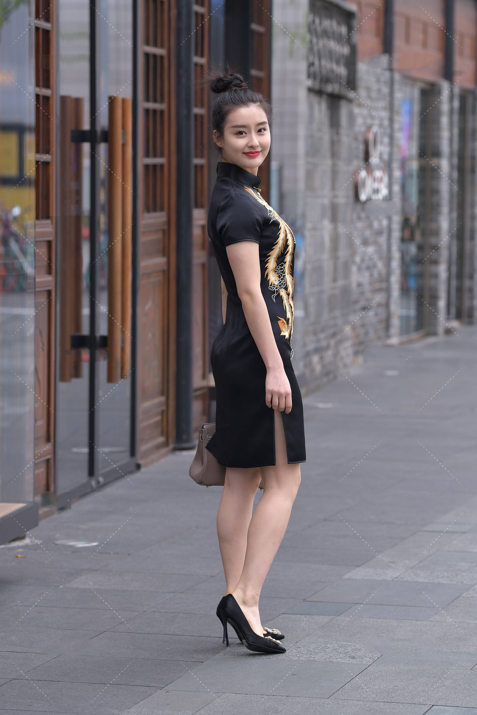 黑色旗袍女人味十足古典东方美