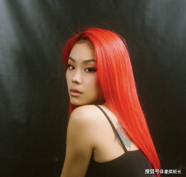 《中国新说唱》第二轮录制:万妮达加入张靓颖战队,小青龙又淘汰_手机