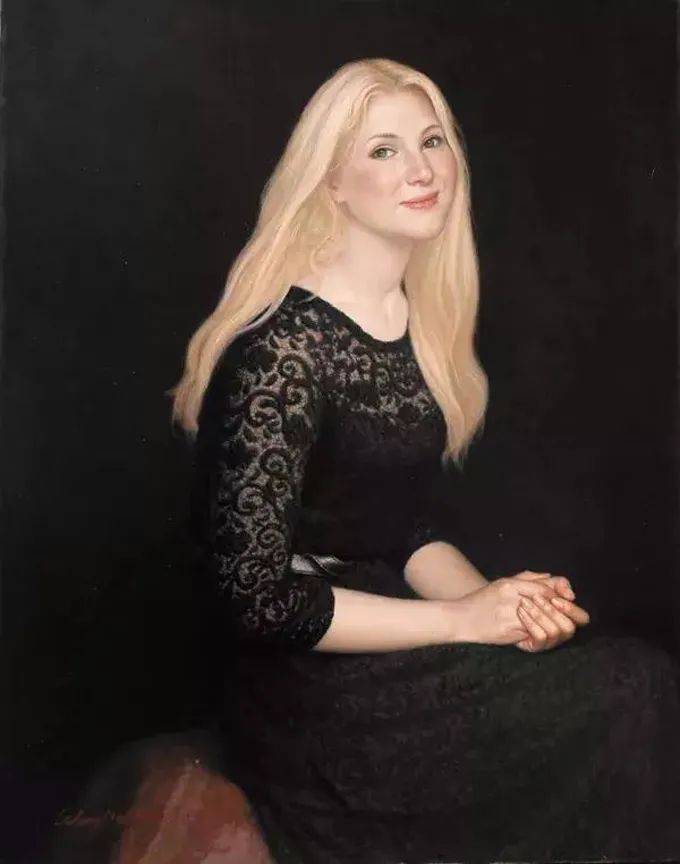 画家王嫩笔下的美人体态娇柔而不轻神情含蓄而不媚