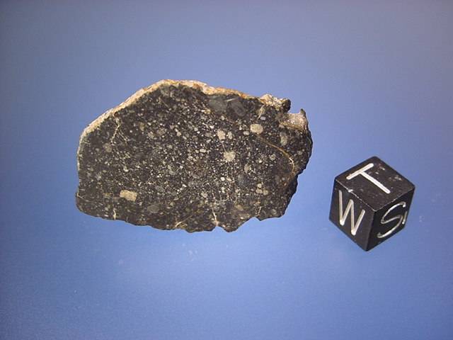 之一,虽然在陨石鉴赏过程我们无需要多么了解月球岩石的形成与组成,但