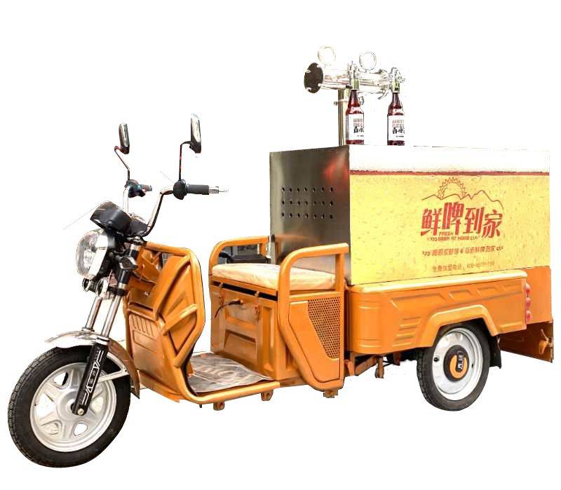 啤酒车空降古城西安喝现打啤酒才是夏天的仪式感