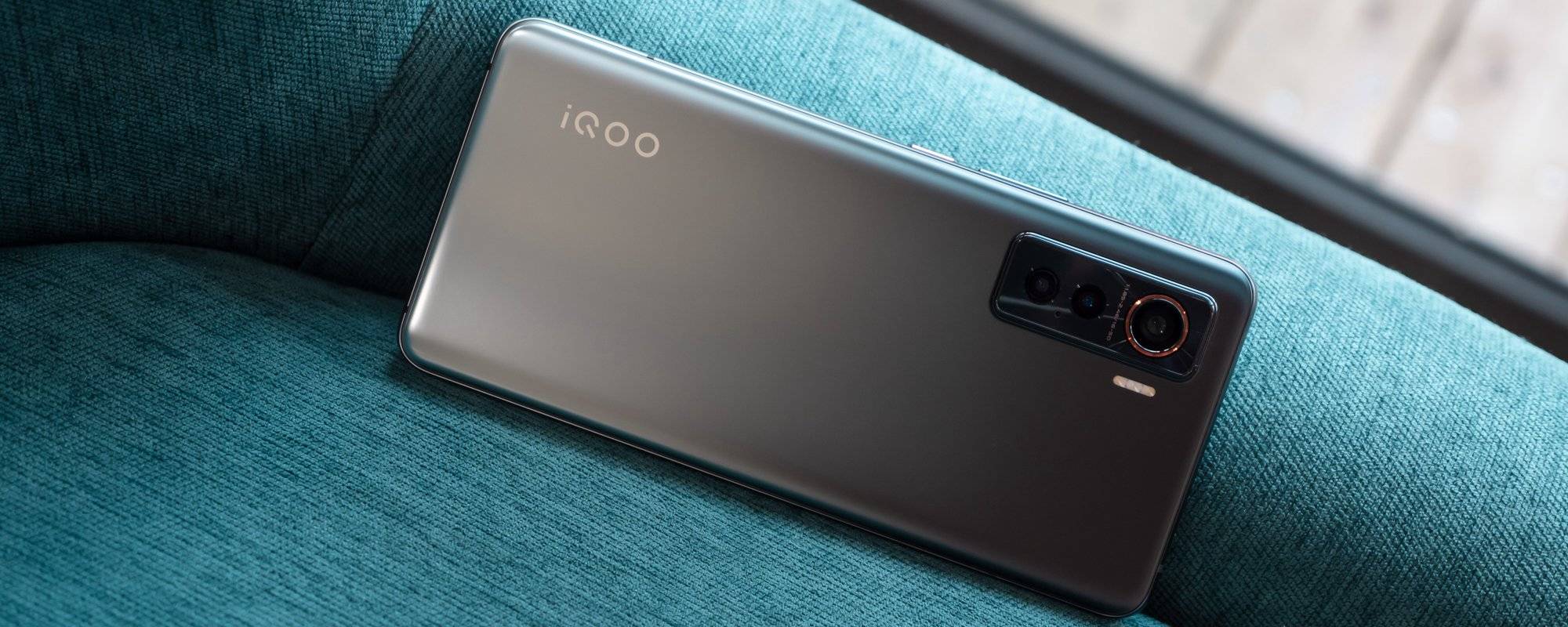 vivo iqoo 5大变样:当出色的游戏机遇见顶级相机