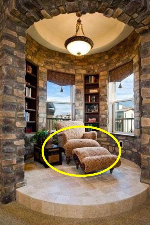 半圆形阳台这么设计,不晾衣改成休闲区,比客厅还受欢迎,太赞了