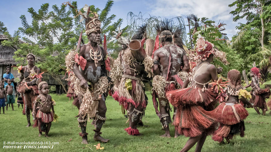 巴布亚新几内亚游记维外克欢快的土著舞蹈02