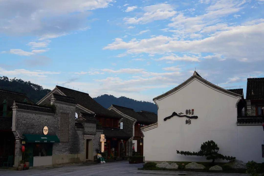 载誉而来 · 隐藏在古镇中的湖山传奇:宁波韩岭jun酒店