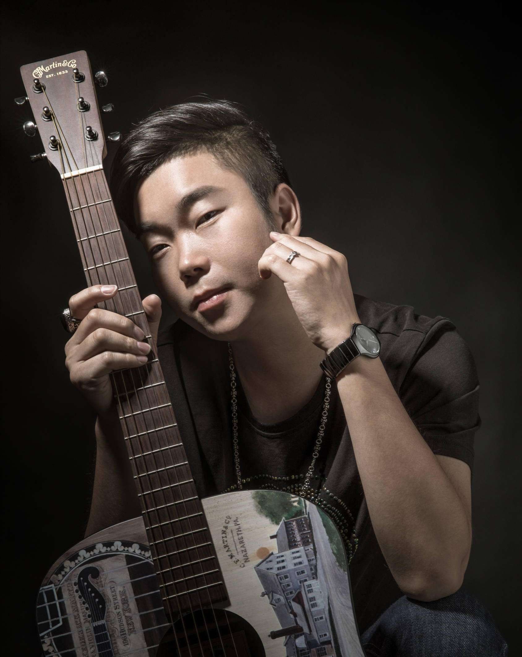 著名歌手独立音乐人导演王安磊收徒仪式在三亚中国啤咔成功举办