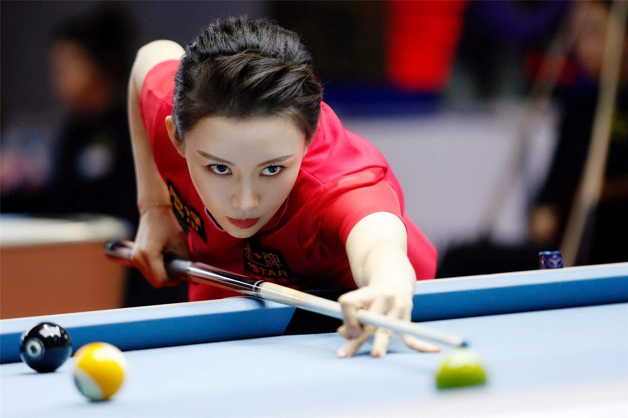 潘晓婷再变美,如今酷爱独自旅行,坦言:一个人生活很充实_台球