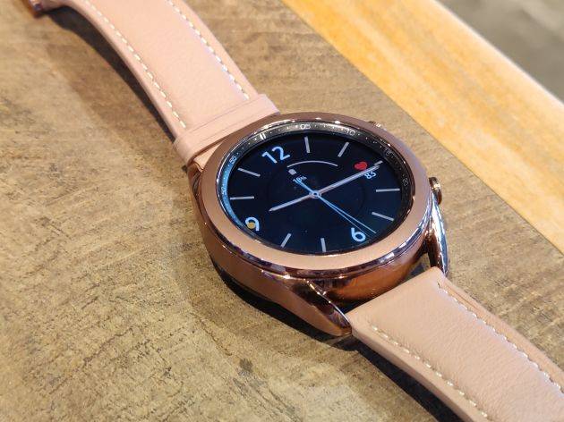 星粉必备配件三星galaxywatch3上手体验