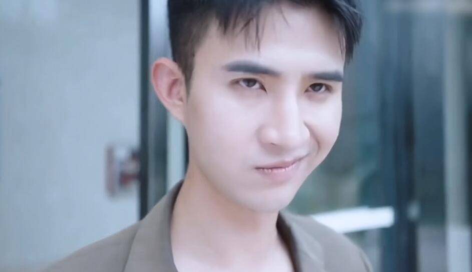 歪嘴战神火出圈不仅代言贪玩蓝月还给逆水寒ol拍短片