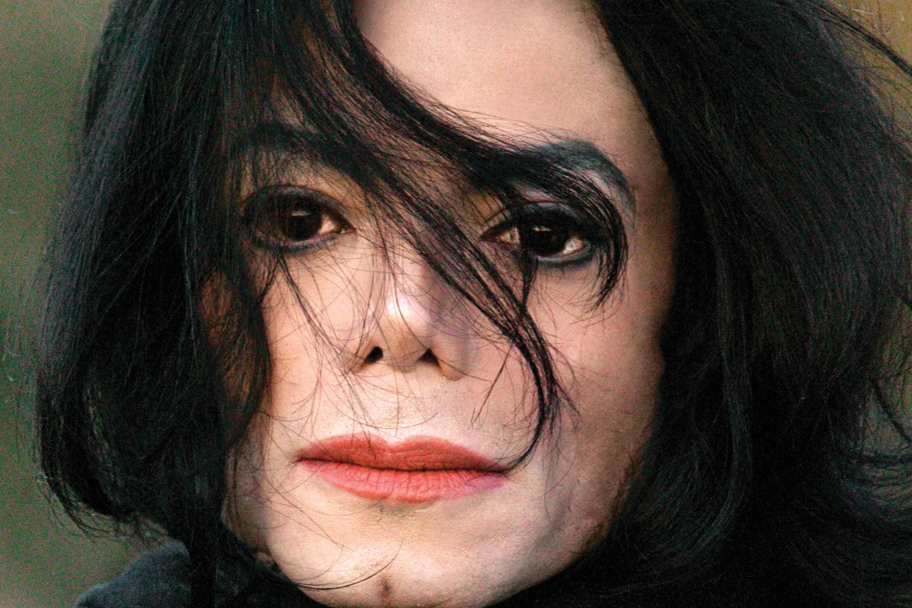 迈克杰克逊怎么变白的图片