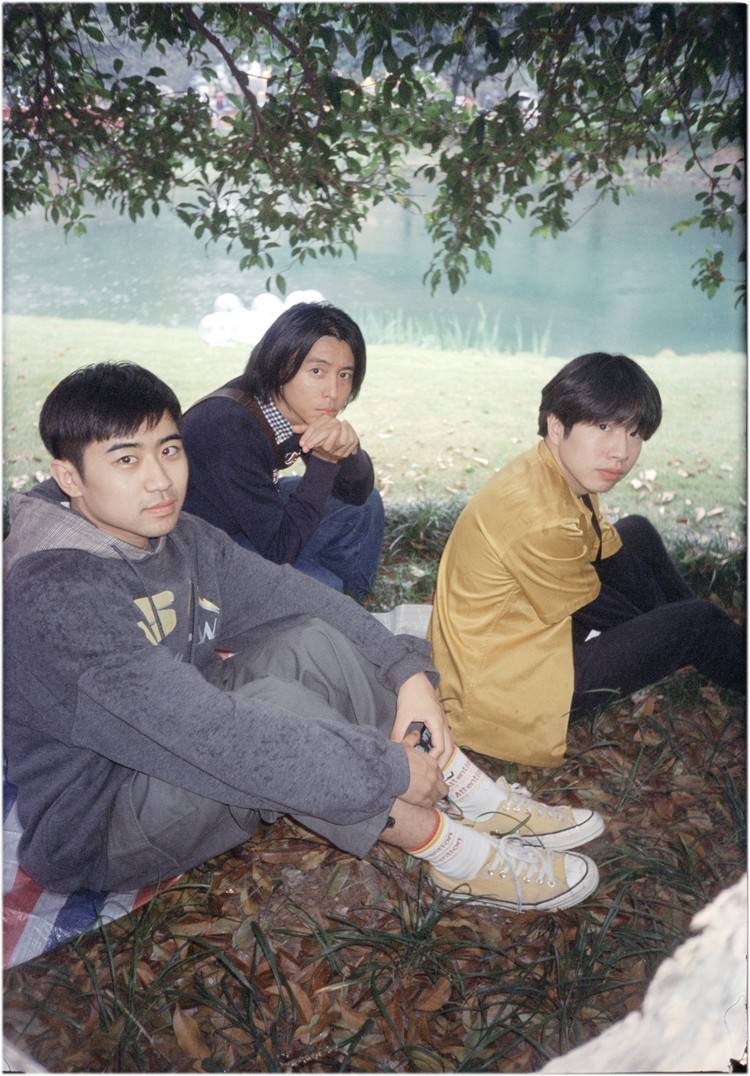 schoolgirl byebye:只要恋爱就有伤害,就算这样也没