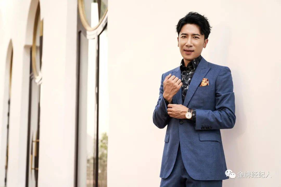 扶贫剧枫叶红了火了主演孟浩强说这个时代需要有信仰的人